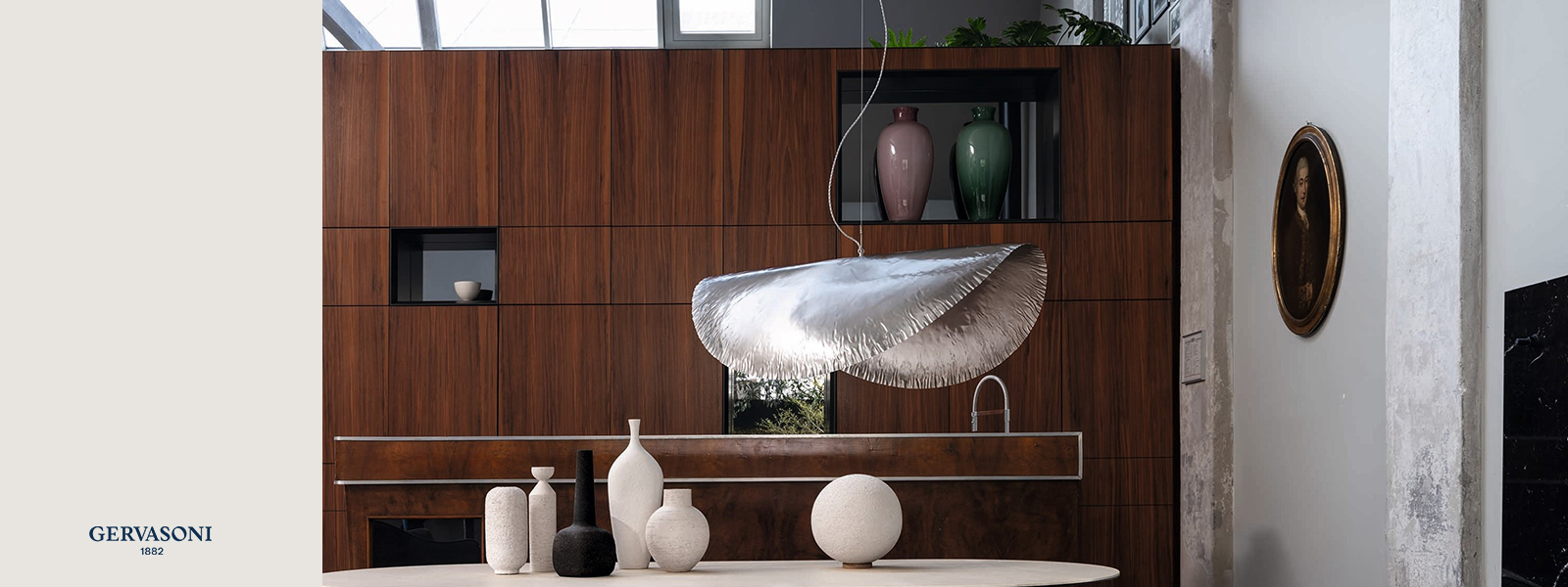 Gervasoni BRASS & SILVER Slide background